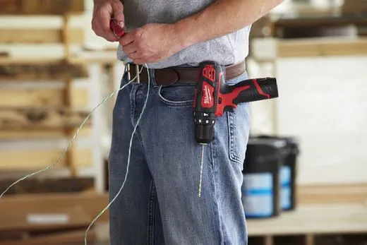 Rotomartillo Inalámbrico Milwaukee M12 2408-22 12V con Velocidad Variable y Reversible VVR, 2 Baterías, Cargador y Estuche