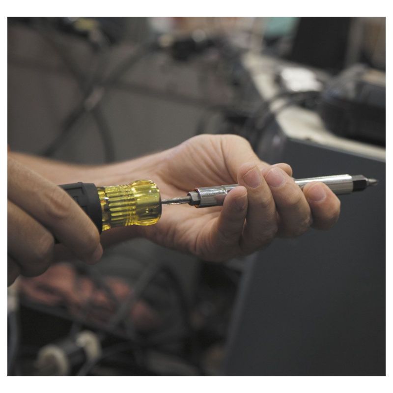 Juego Destornillador Multipunta 14 Piezas Klein Tools 32517 | Multi-Bit / Tap Tool Profesional