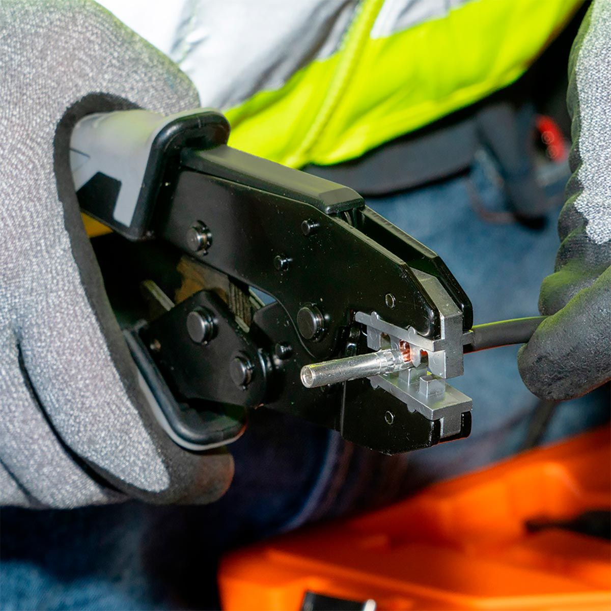 Juego de Herramientas Solares Klein Tools 92919S – Kit Profesional para Conexión Fotovoltaica con Crimpadora y Pelacables