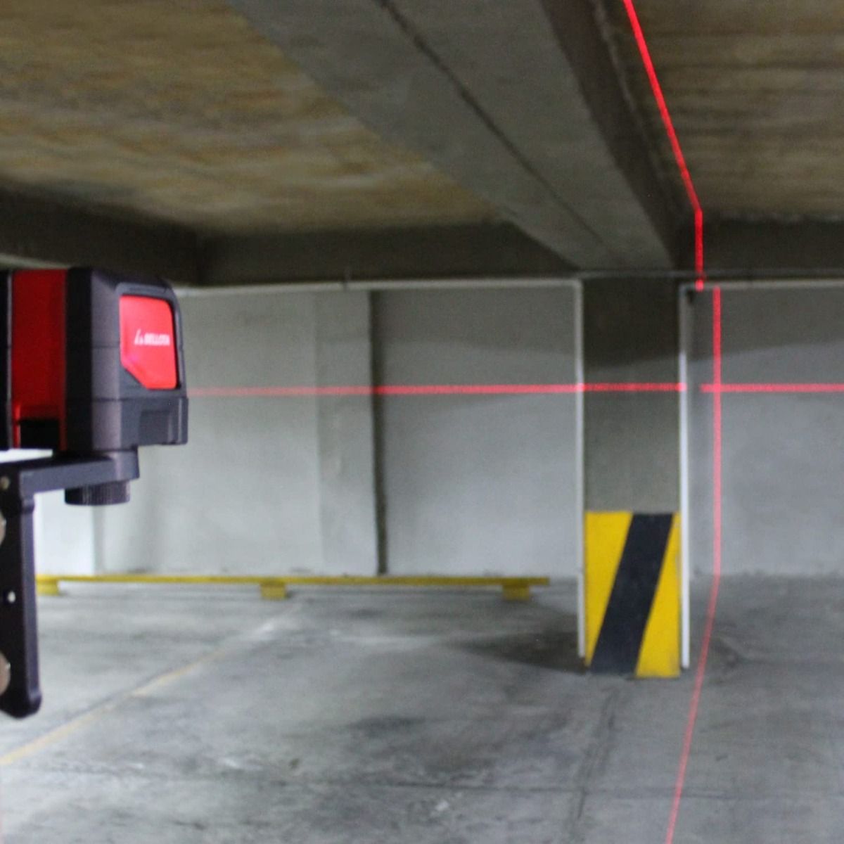 Nivel Láser Rojo 20 m Bellota 7NIVELLASER20M | Autonivelante, Proyección en Cruz, IP54